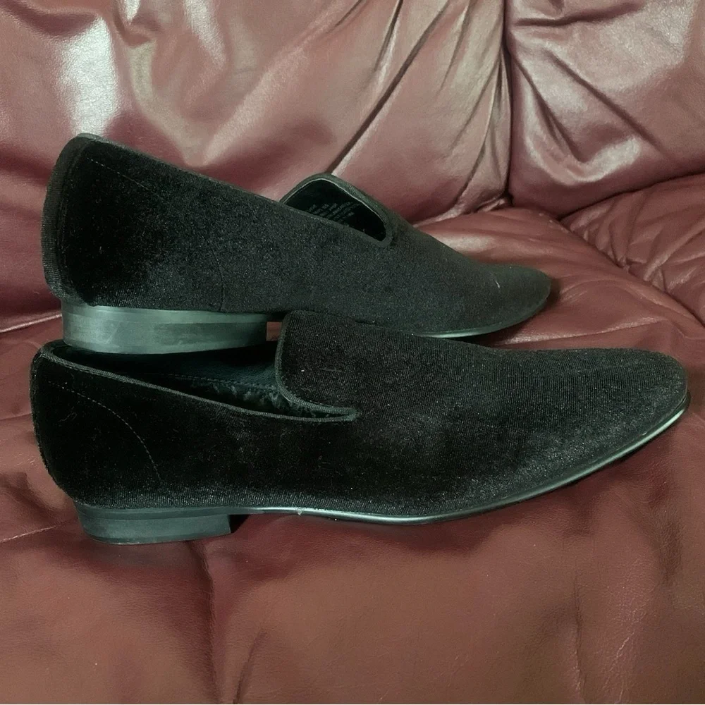 Steve Madden Men’s Black LAIGHT Slip-On Loafers Velvet & Satin; Size 10.5
